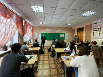 Клуб Шанс провів для старшокласників лекцію про профілактику соціально небезпечних хвороб