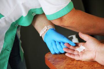 На Сумщині за півроку громадська організація провела більше 8,5 тисяч тестів на ВІЛ для споживачів наркотиків